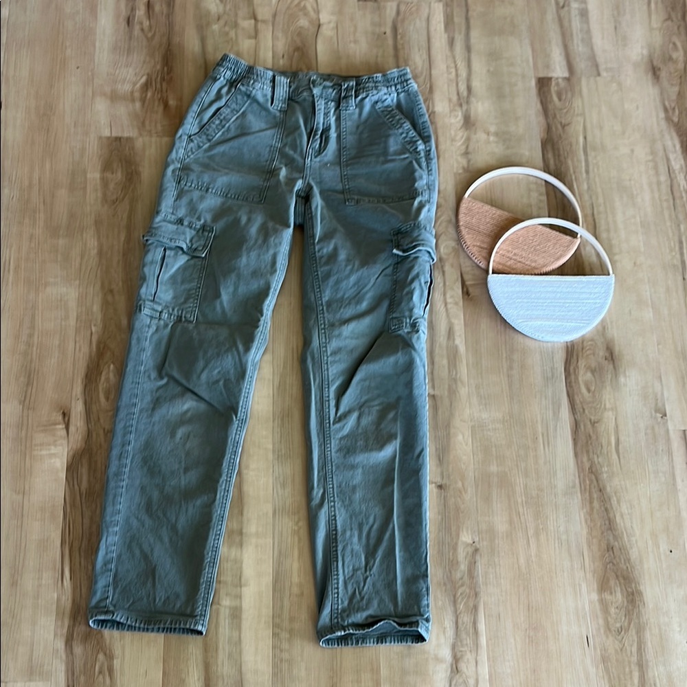 American Eagle Outfitters Green Cargo Pants
